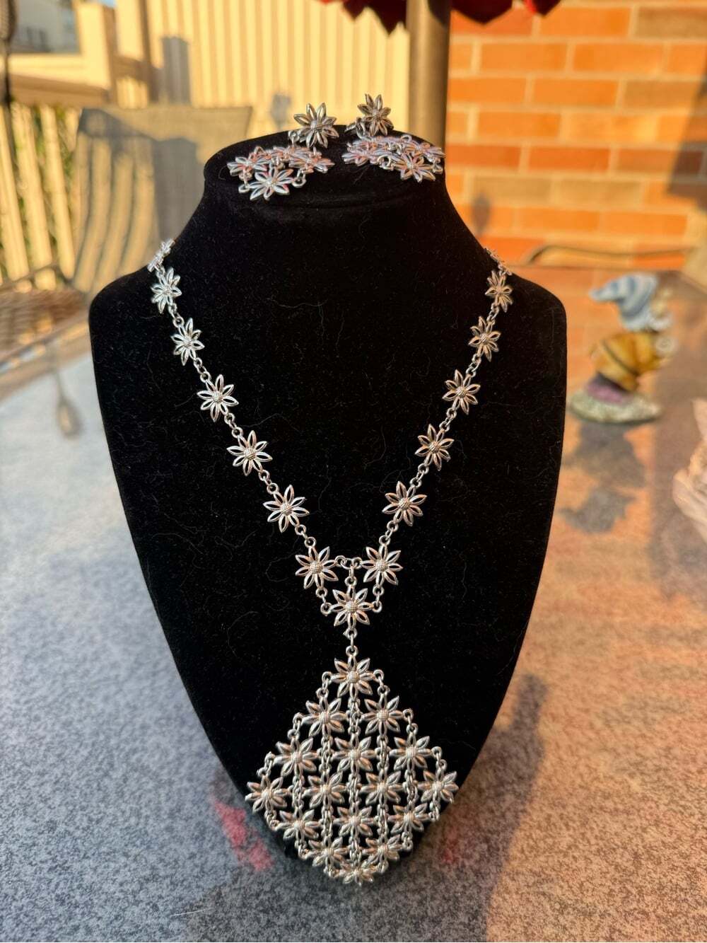 Vintage D’orlan Silver Tone Sunflower Necklace and Clipon Set - Picture 2 of 9